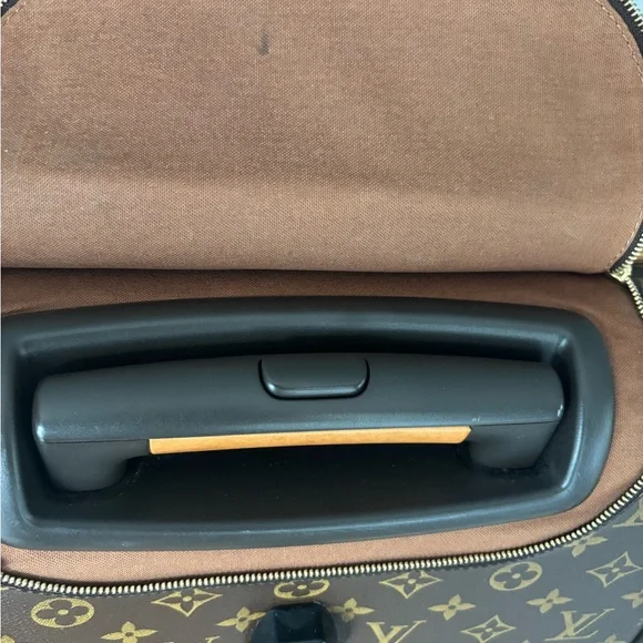 Louis Vuitton Eole monogram Travel Bag - Picture 5 of 12